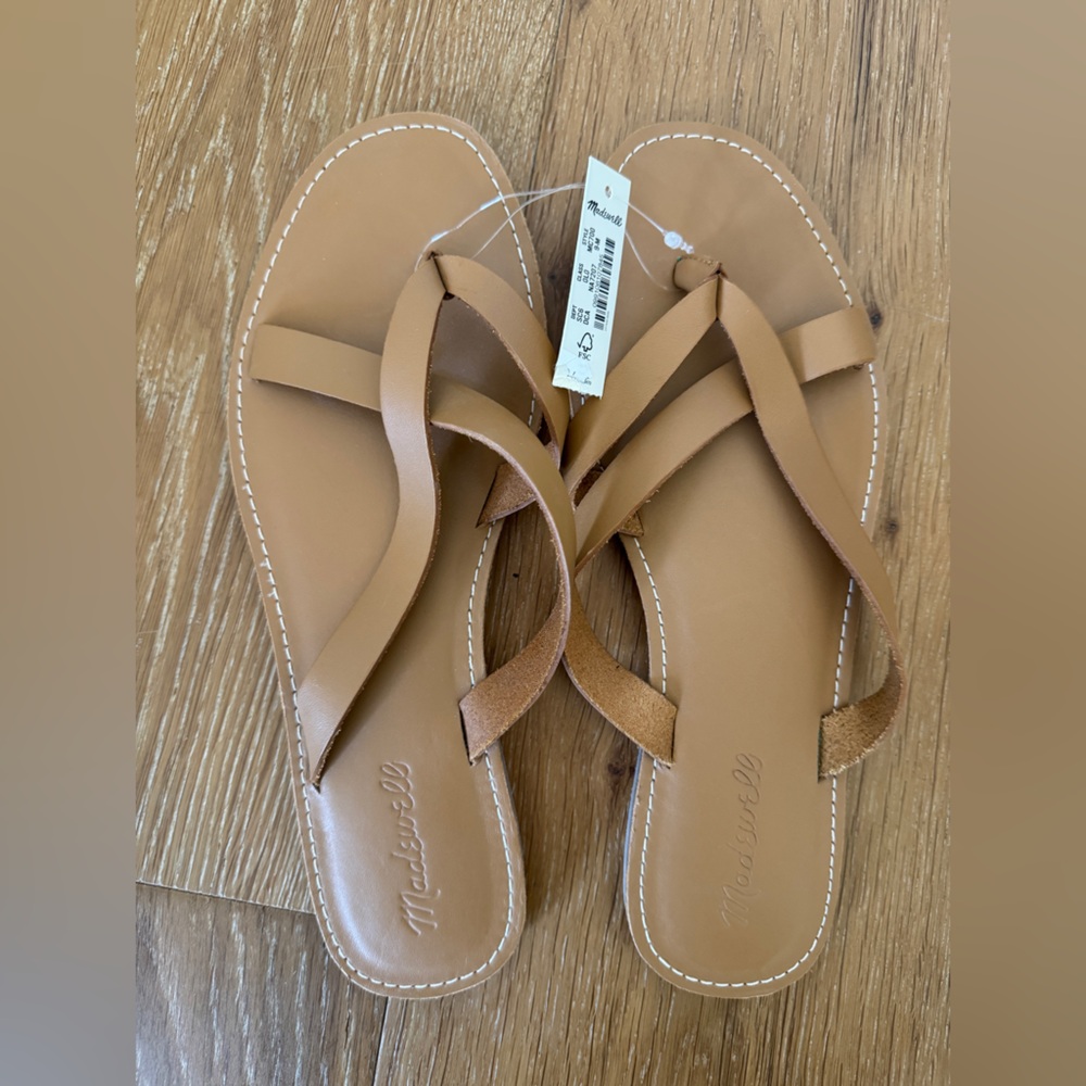 Madewell Boardwalk Thong Sandal in Tan Leather - Size 9, but fits like a 8/8.5